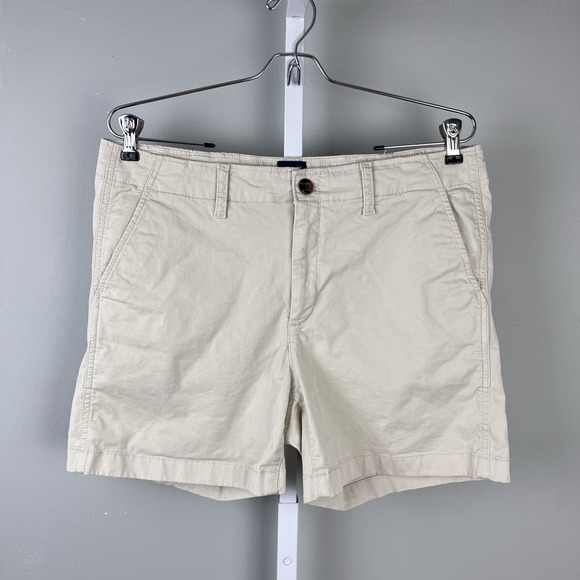 GAP Pants - GAP Khaki Chino Shorts Womens Size 12 Cream 5" inseam‎ Stretch Cotton
